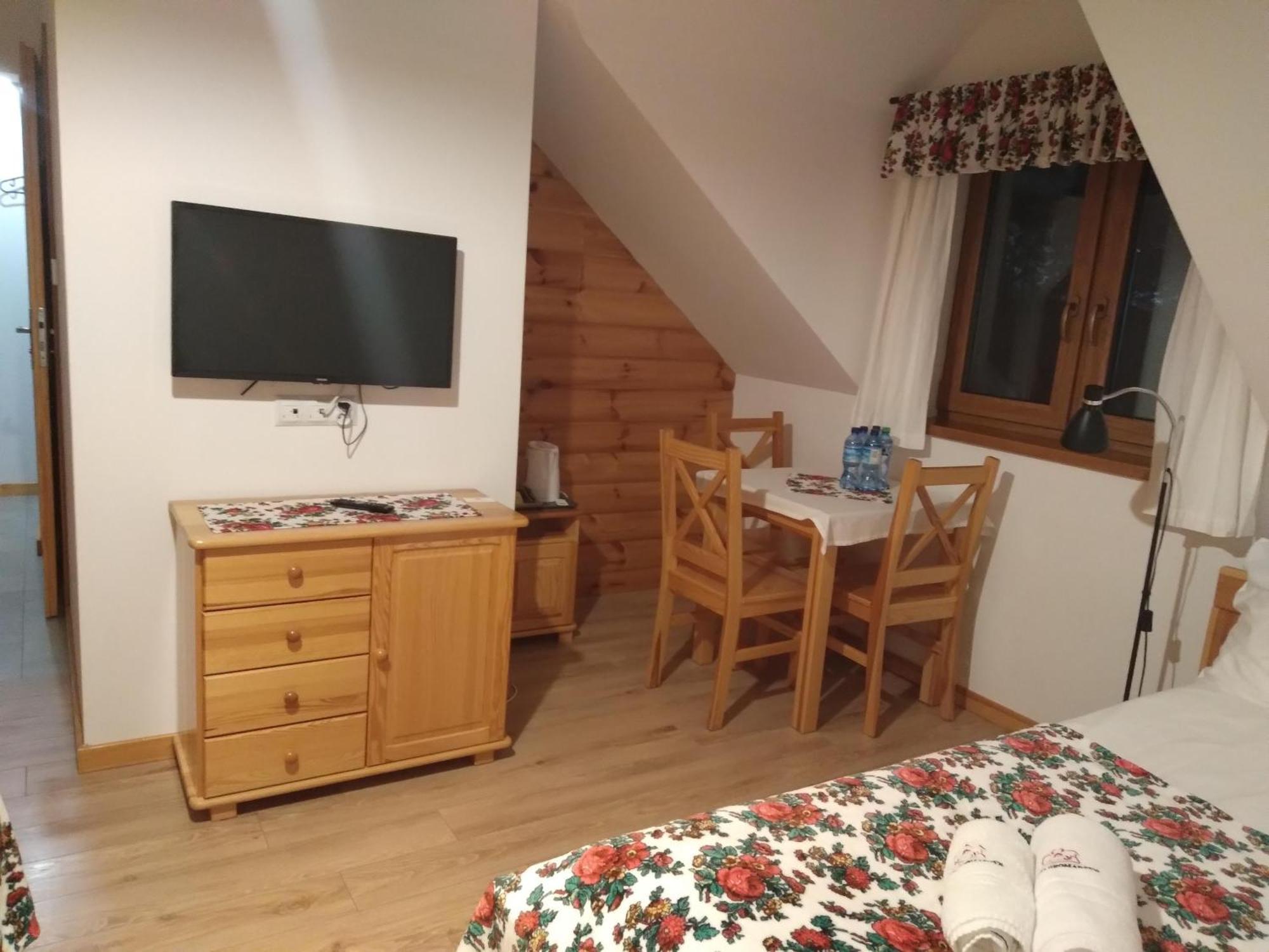 Apartamento Ostoja Gromadzyn Ustrzyki Dolne Exterior foto